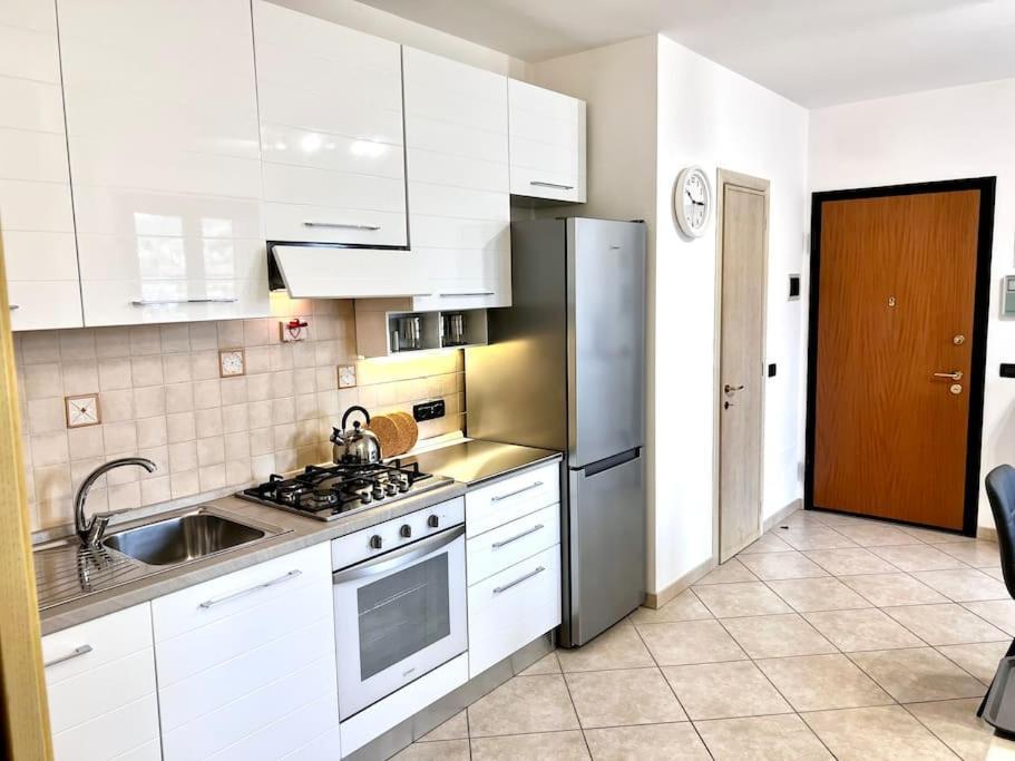 Comfyspot Apartment Rosia Luaran gambar